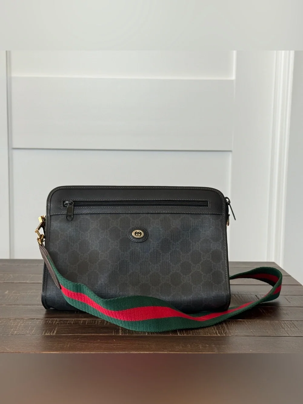 Gucci Black GG Supreme Messenger Bag with Green-Red Web Strap